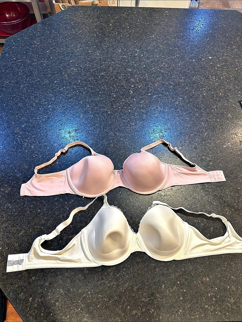 Bali Two-Pack Underwire Bras Pink & White Waist 40C